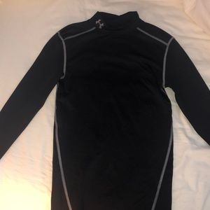 BRAND NEW never worn under armor size S